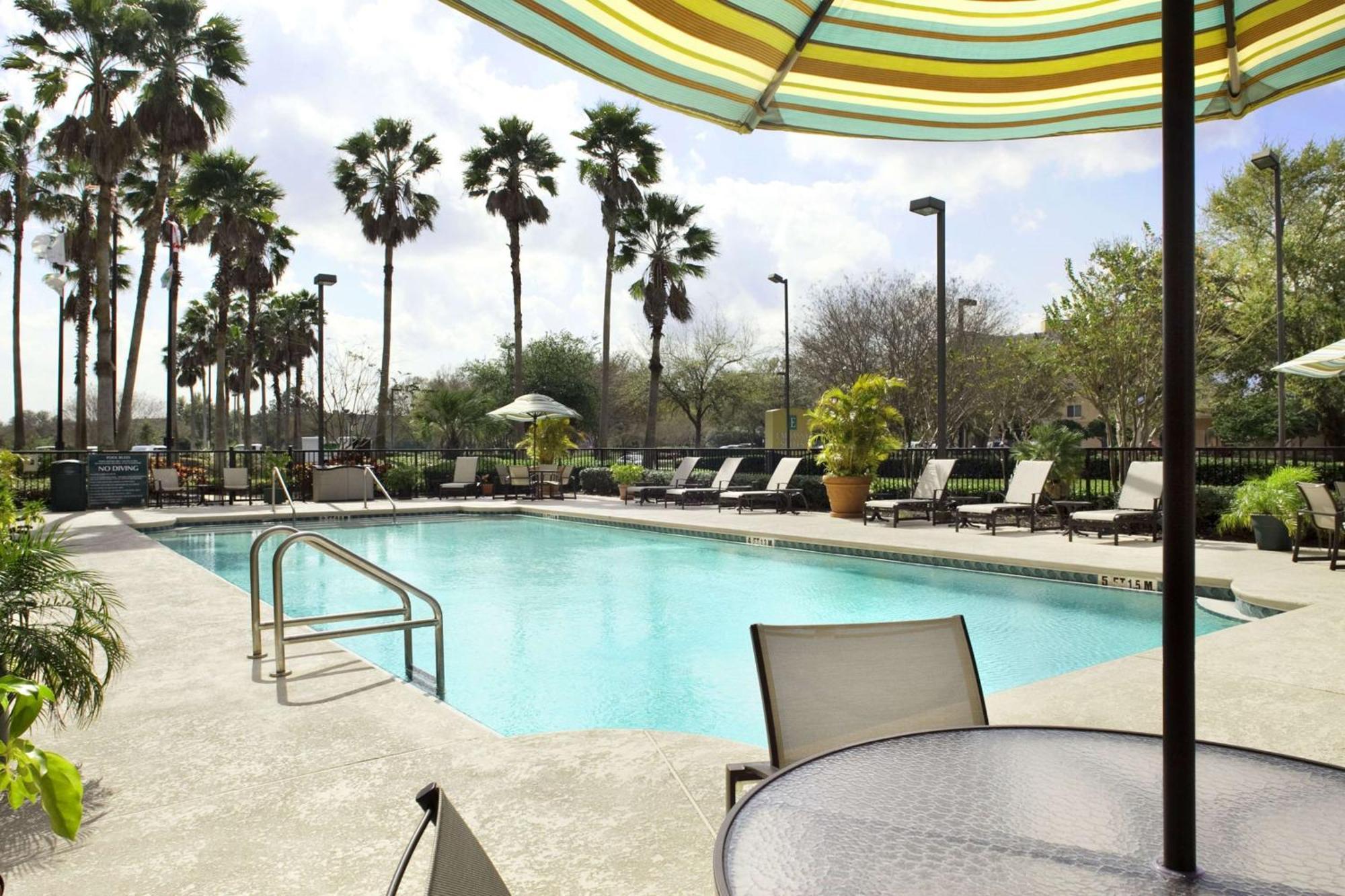 Embassy Suites Orlando - Airport Exterior foto